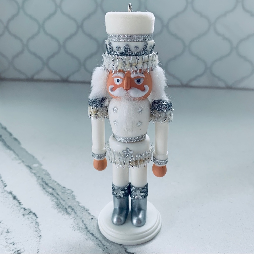 Hallmark 2012 Notable Nutcracker Club Ornament NWT - Picture 2 of 11